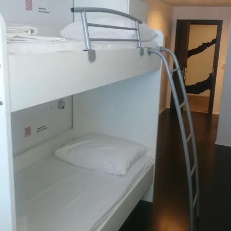 Design 101 Dalmatinac * 스플리트