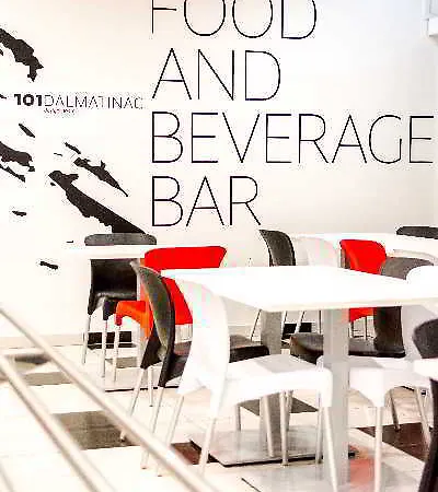 Design 101 Dalmatinac 호스텔 *