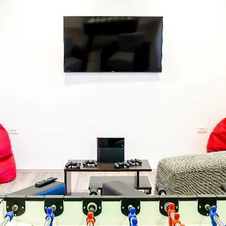 Design 101 Dalmatinac بيت شباب سبليت